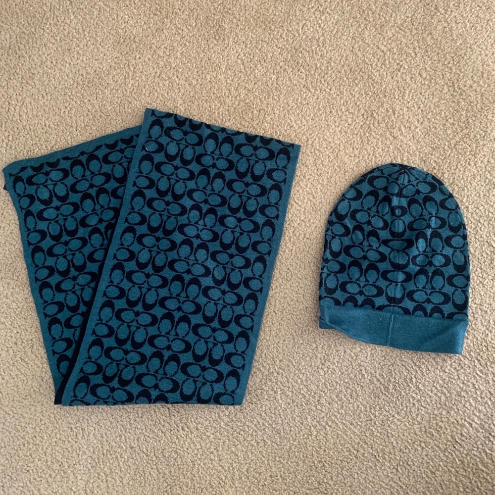 COACH logo scarf and beanie set